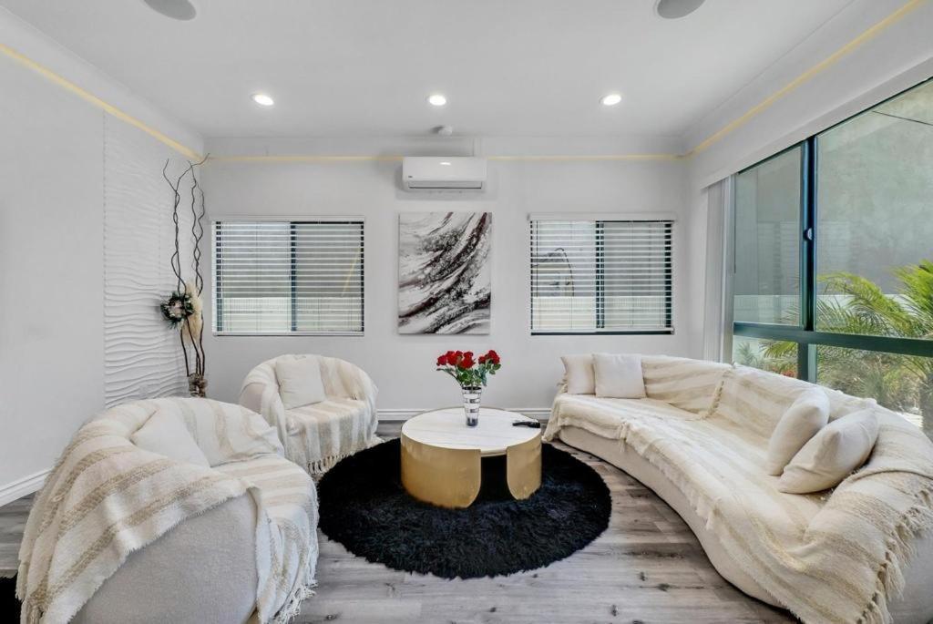 Luxury 2 Bedroom Villa Хантингтон-Бич Экстерьер фото
